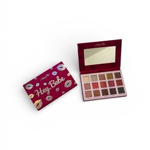 Amor Us Hey Babe Eyeshadow Palette - Multicolor NIB